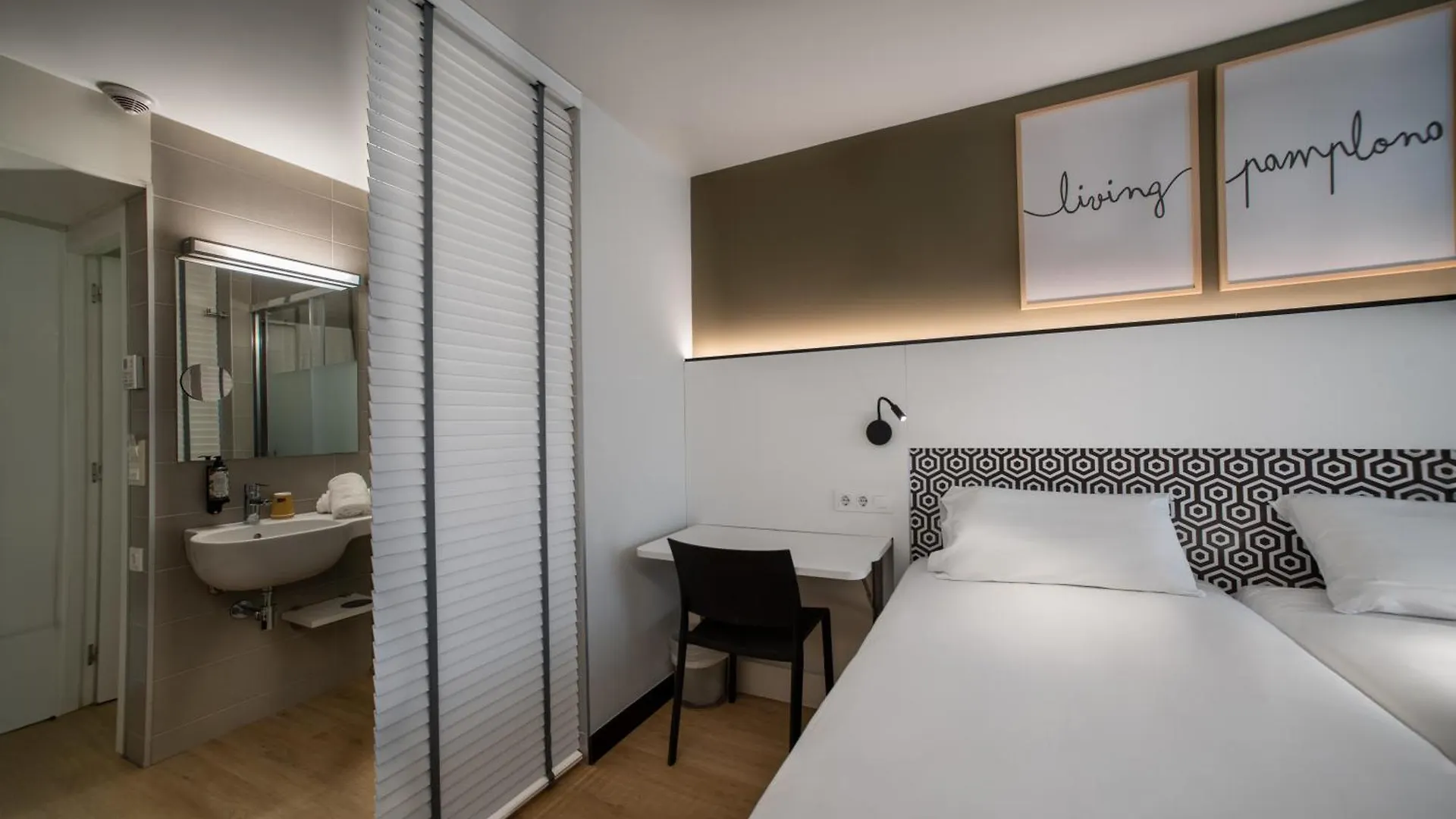 Hotel Bed4U Pamplona Cordovilla