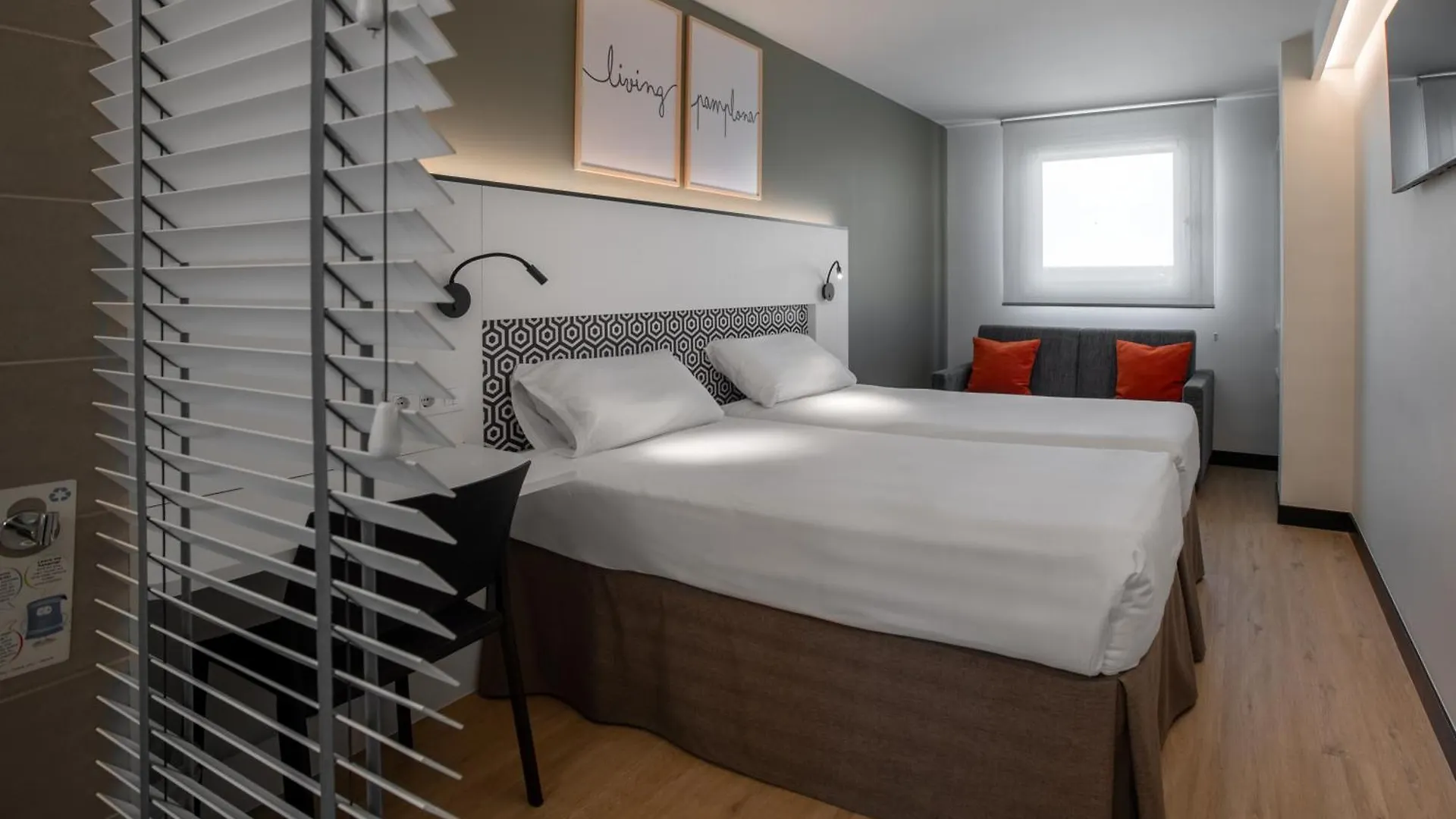 Hotel Bed4U Pamplona Cordovilla 3*,  España